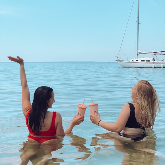 Meet your Posher, Mackenzie - Picture 1 of 1